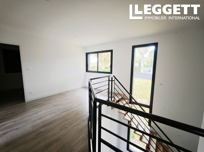 Image No.7-4 Bed House for sale