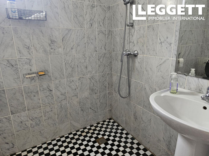 Image No.10-3 Bed House for sale