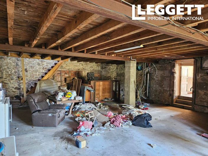 Image No.10-3 Bed House for sale