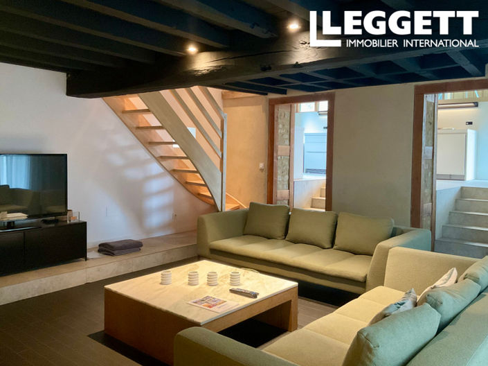 Image No.1-5 Bed House for sale