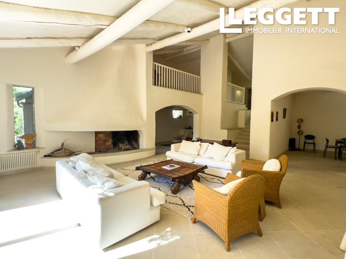 Image No.5-7 Bed House for sale