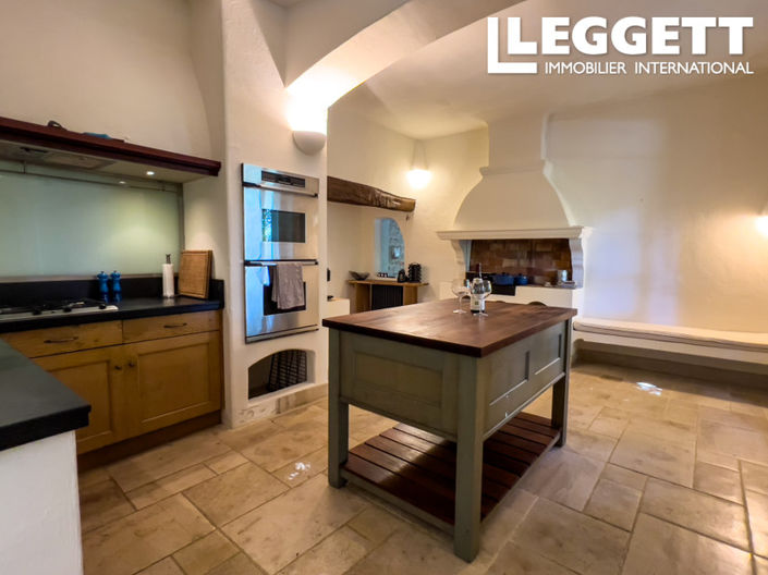 Image No.6-7 Bed House for sale