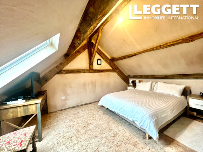 Image No.8-3 Bed House for sale