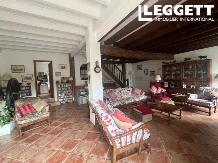 Image No.6-4 Bed House for sale