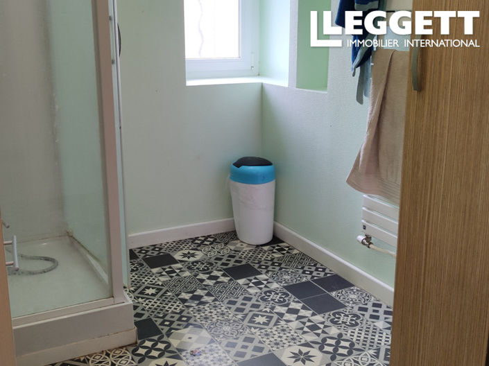 Image No.10-3 Bed House for sale