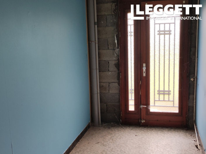 Image No.6-3 Bed House for sale