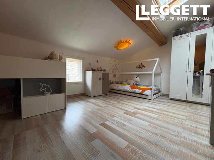 Image No.1-3 Bed House for sale