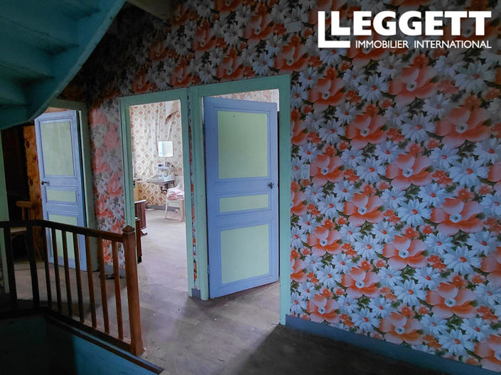 Image No.10-5 Bed House for sale