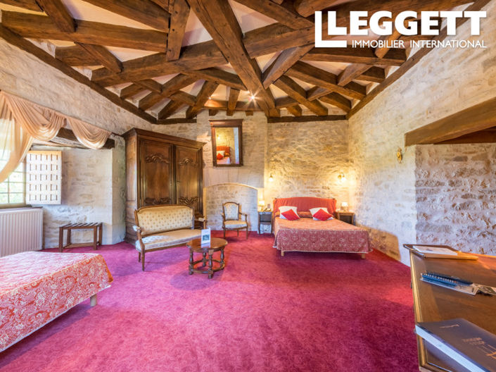 Image No.7-32 Bed Chateaux for sale