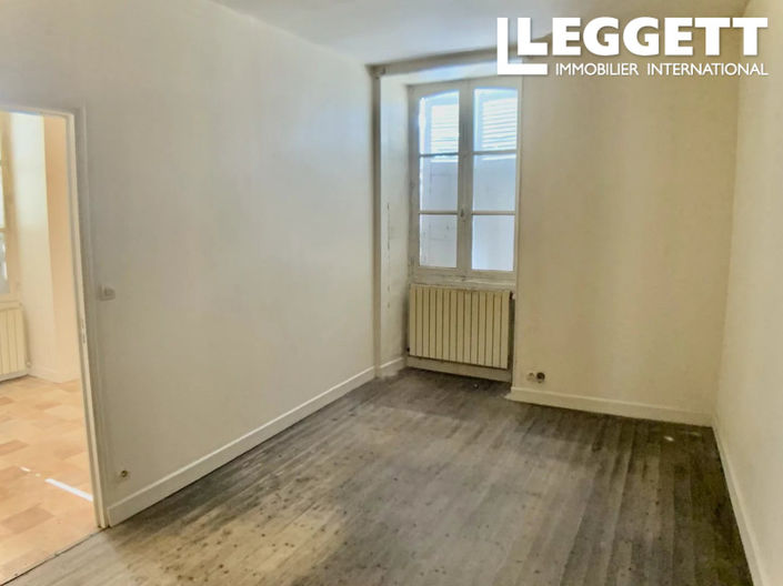 Image No.6-5 Bed House for sale