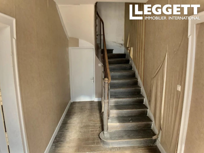 Image No.7-5 Bed House for sale