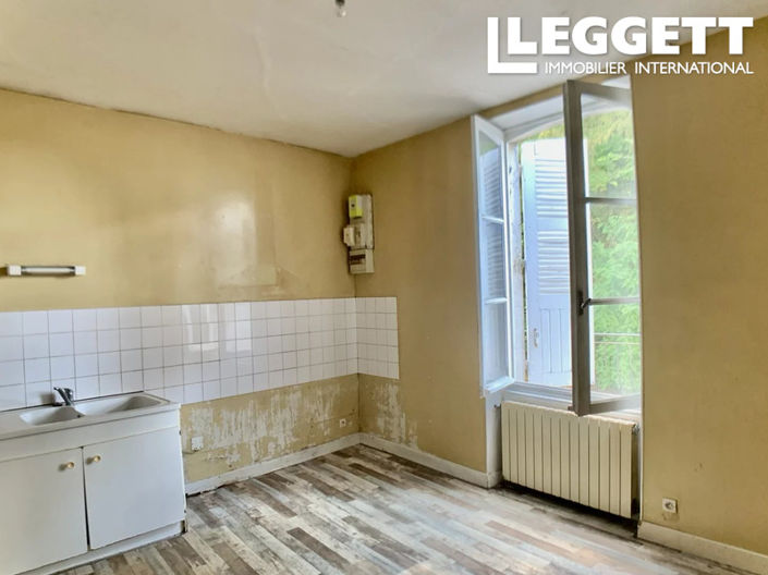 Image No.8-5 Bed House for sale