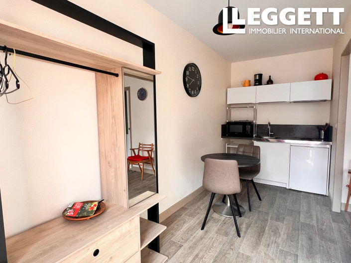 Image No.6-2 Bed House for sale