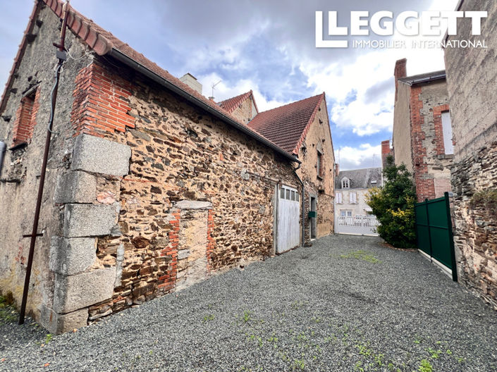 Image No.8-2 Bed House for sale