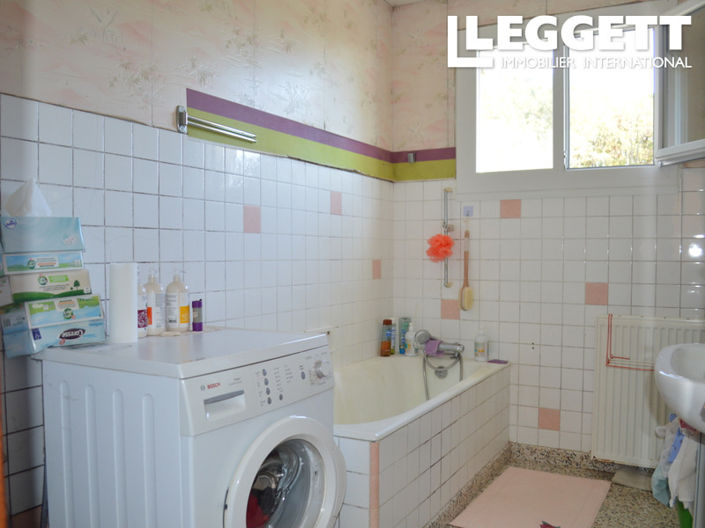 Image No.7-1 Bed House for sale