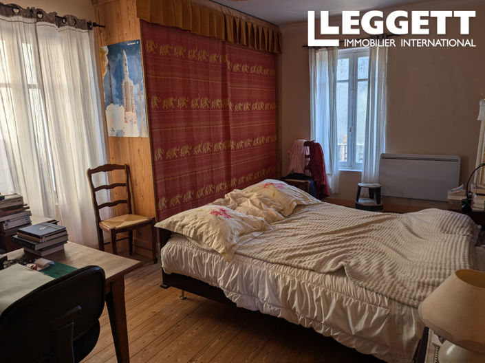 Image No.6-2 Bed House for sale