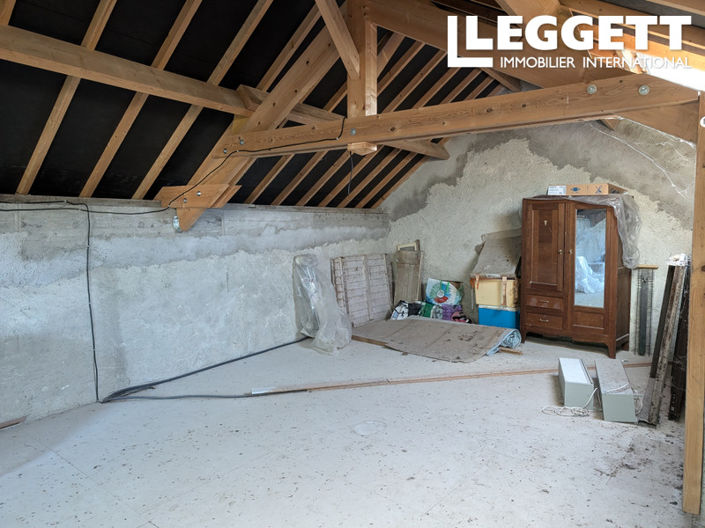 Image No.8-2 Bed House for sale