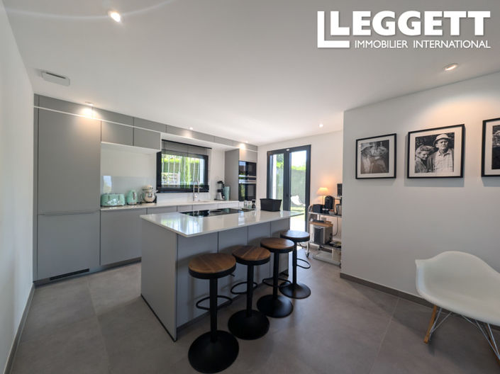 Image No.4-3 Bed House for sale