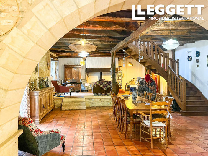 Image No.3-3 Bed House for sale