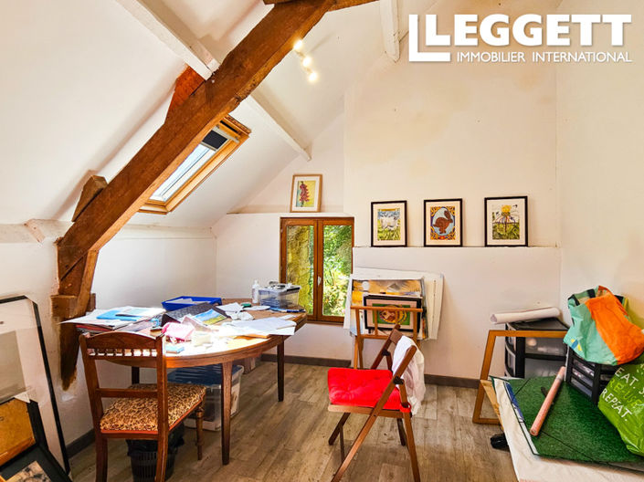 Image No.9-4 Bed House for sale