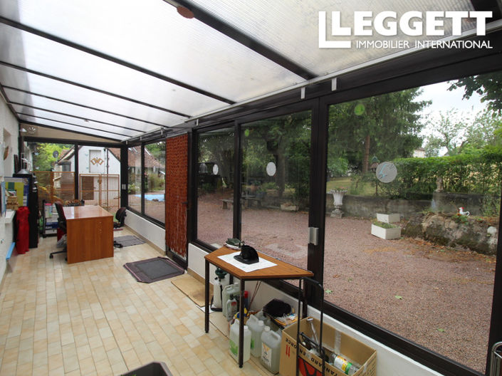 Image No.8-5 Bed House for sale