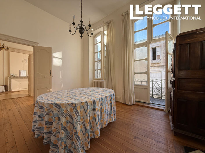 Image No.4-5 Bed House for sale