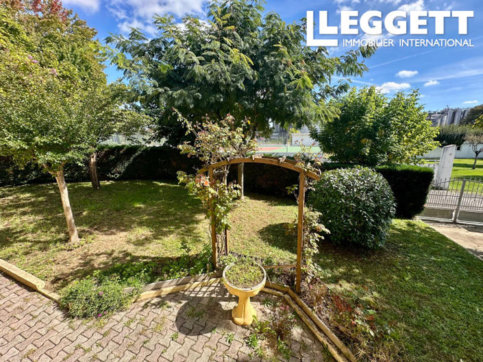 Image No.3-4 Bed House for sale