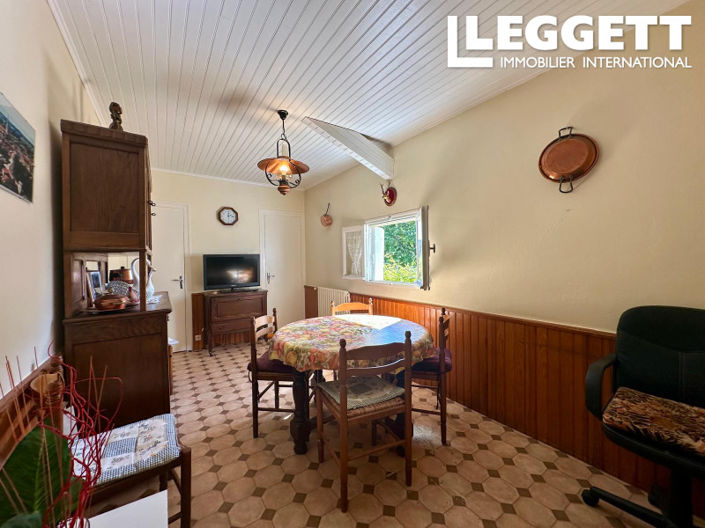 Image No.8-4 Bed House for sale