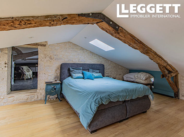 Image No.6-3 Bed House for sale