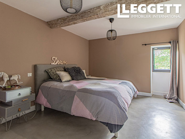 Image No.7-3 Bed House for sale