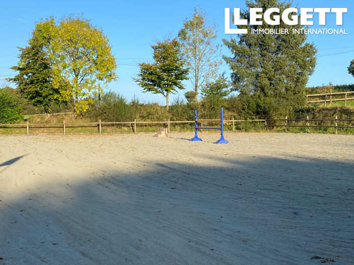 Image No.9-5 Bed House for sale