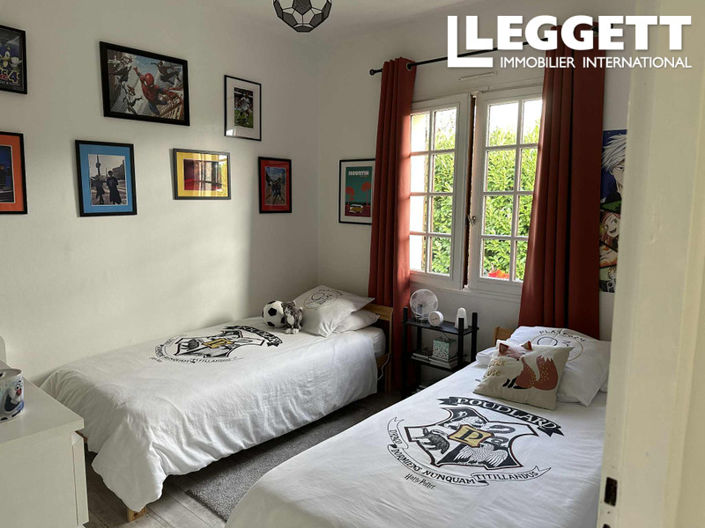 Image No.6-3 Bed House for sale