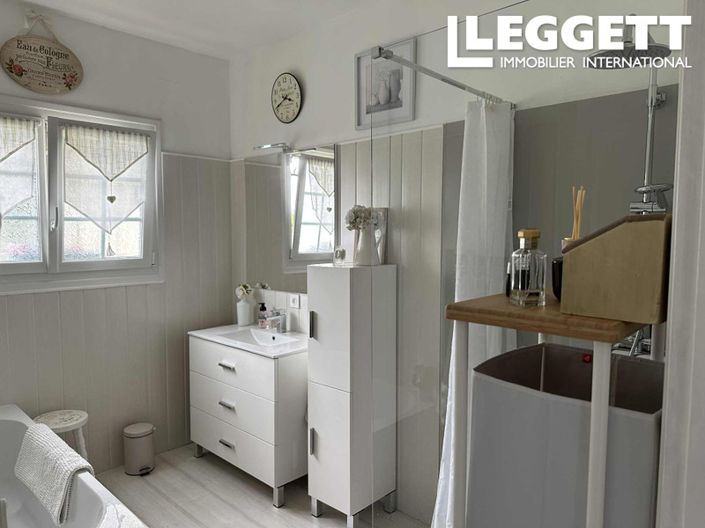 Image No.7-3 Bed House for sale