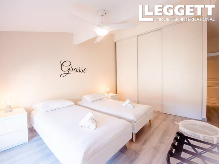 Image No.7-3 Bed Apartment for sale