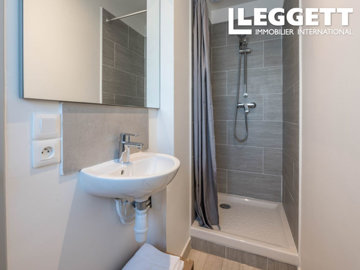 ahr0chm6ly9jzg4uagvzdglhlmltbw8vaw1hz2uvvevom