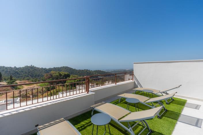 Image No.12-3 Bed Townhouse for sale