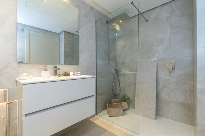 Image No.19-2 Bed Apartment for sale