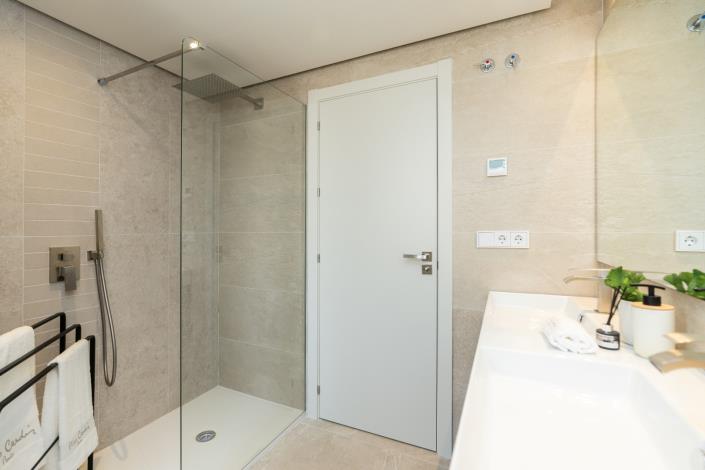 Image No.17-2 Bed Apartment for sale