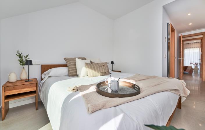 Image No.18-3 Bed Apartment for sale