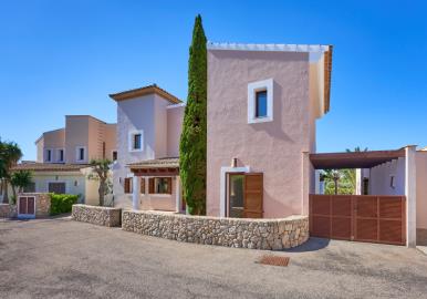 A7-1-Marina-Golf-villa45-facade-May2025