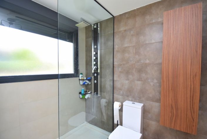 Image No.23-3 Bed Villa for sale