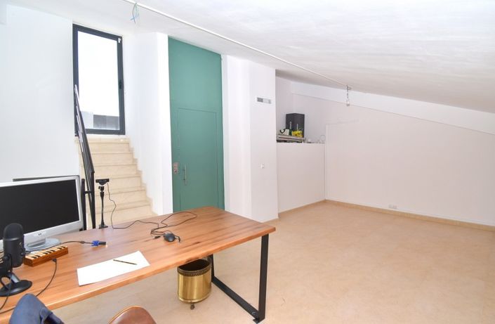 Image No.28-3 Bed Villa for sale