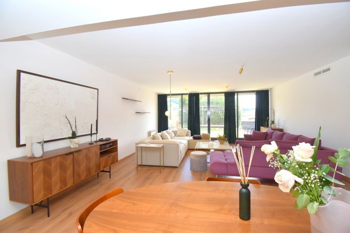 Image No.6-3 Bed Villa for sale