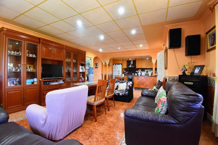 Image No.3-3 Bed Villa for sale