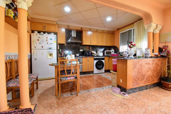 Image No.7-3 Bed Villa for sale