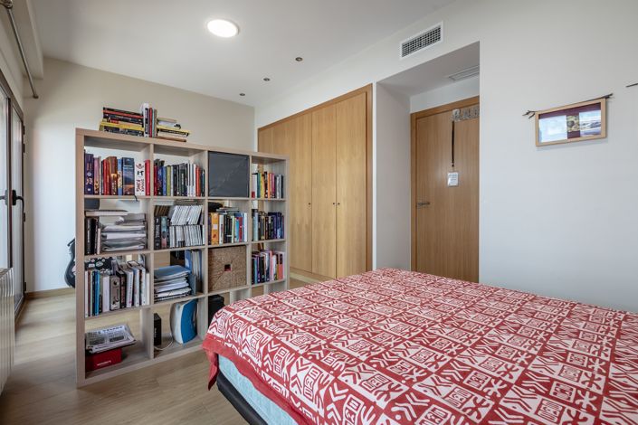 Image No.19-4 Bed Townhouse for sale