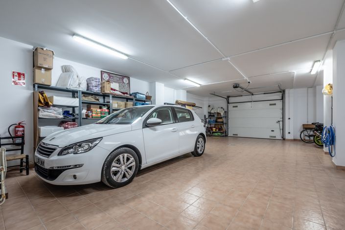 Image No.35-4 Bed Townhouse for sale