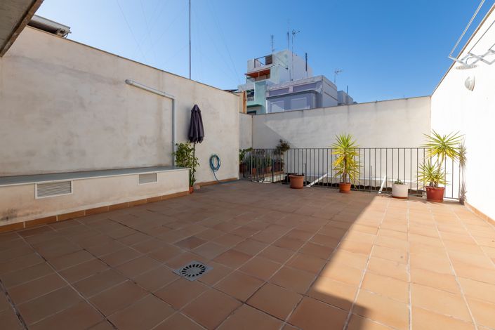 Image No.39-4 Bed Townhouse for sale