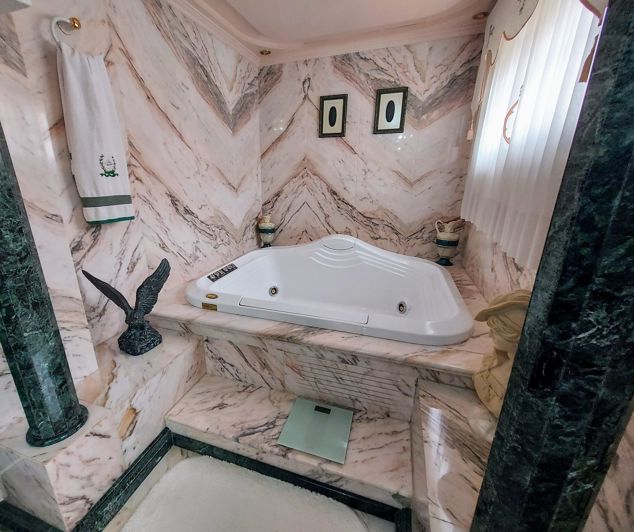 Image No.20-6 Bed Villa for sale