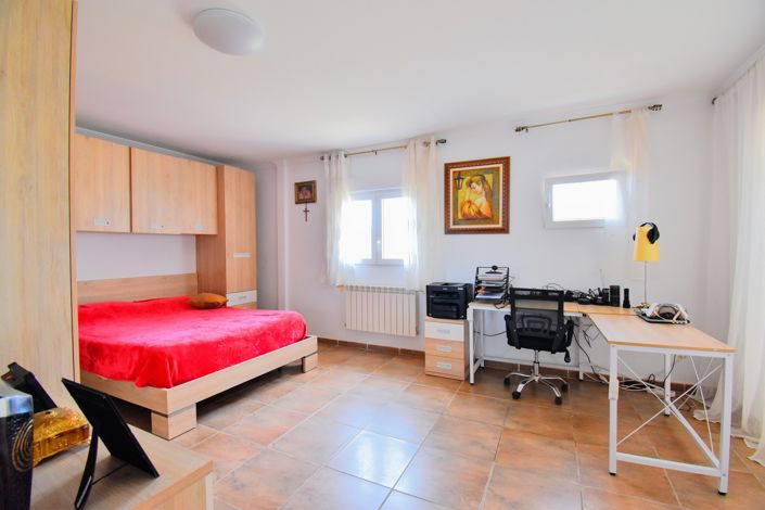 Image No.11-4 Bed Villa for sale